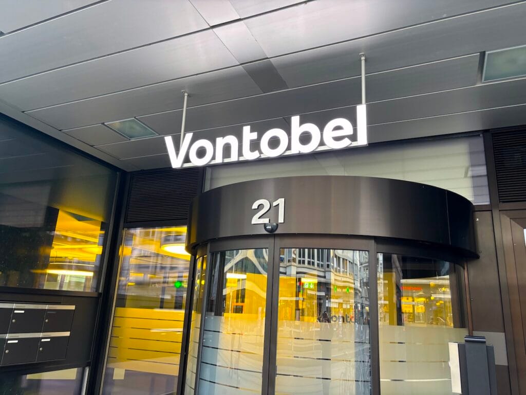 main entry to swiss private bank Vontobel