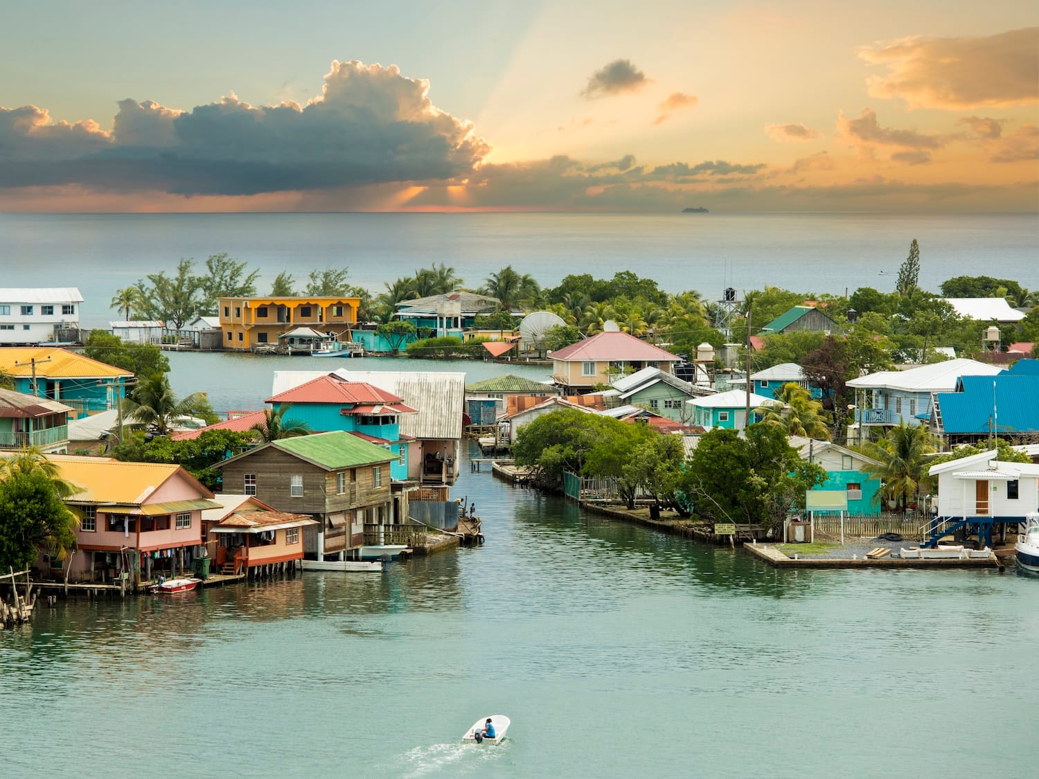 Belize coastal landscape – offshore banking jurisdiction for crypto-friendly accounts and asset protection 2026